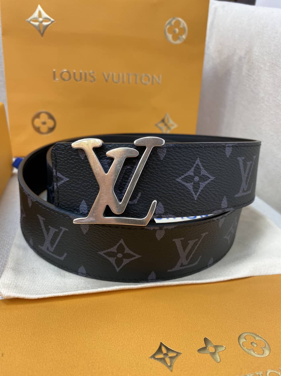 Replica L0vis Vvtt0n Buckle Belt 40mm