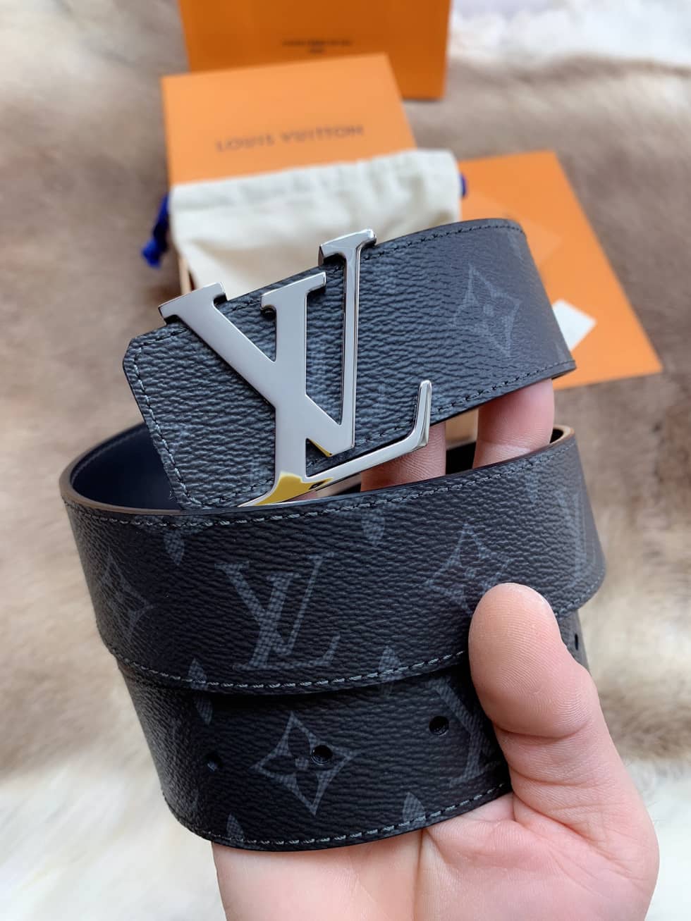 Replica L0vis Vvtt0n Belt Logo 40mm