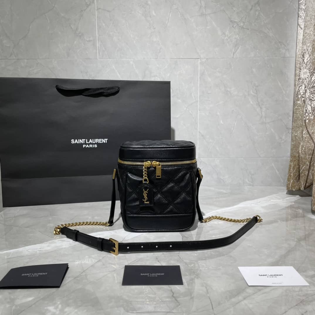 Y51 80s Carré-Quilted Vanity Replica Bag