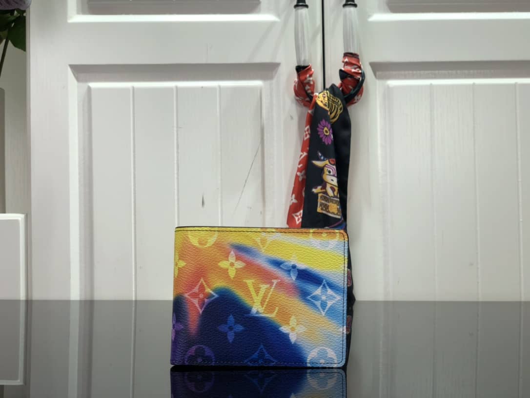 L0vis Vvtt0n Wallet Dupe AAA+