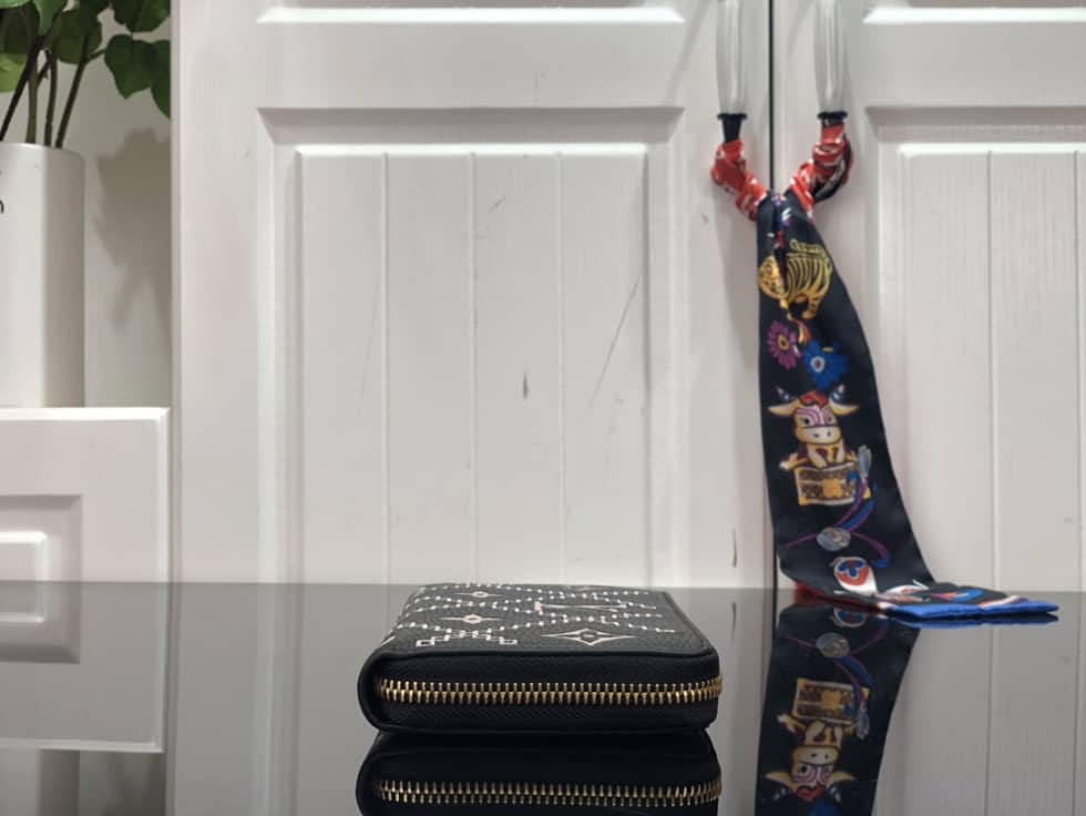 L0vis Vvtt0n Wallet Dupe Zippy Monogram Empreinte Leather Black M81141