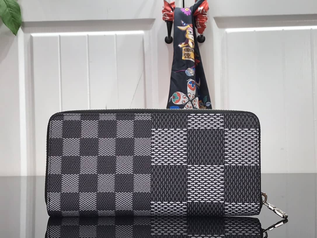 L0vis Vvtt0n Wallet Replica Vertical Damier Infini Leather ZippyN60442