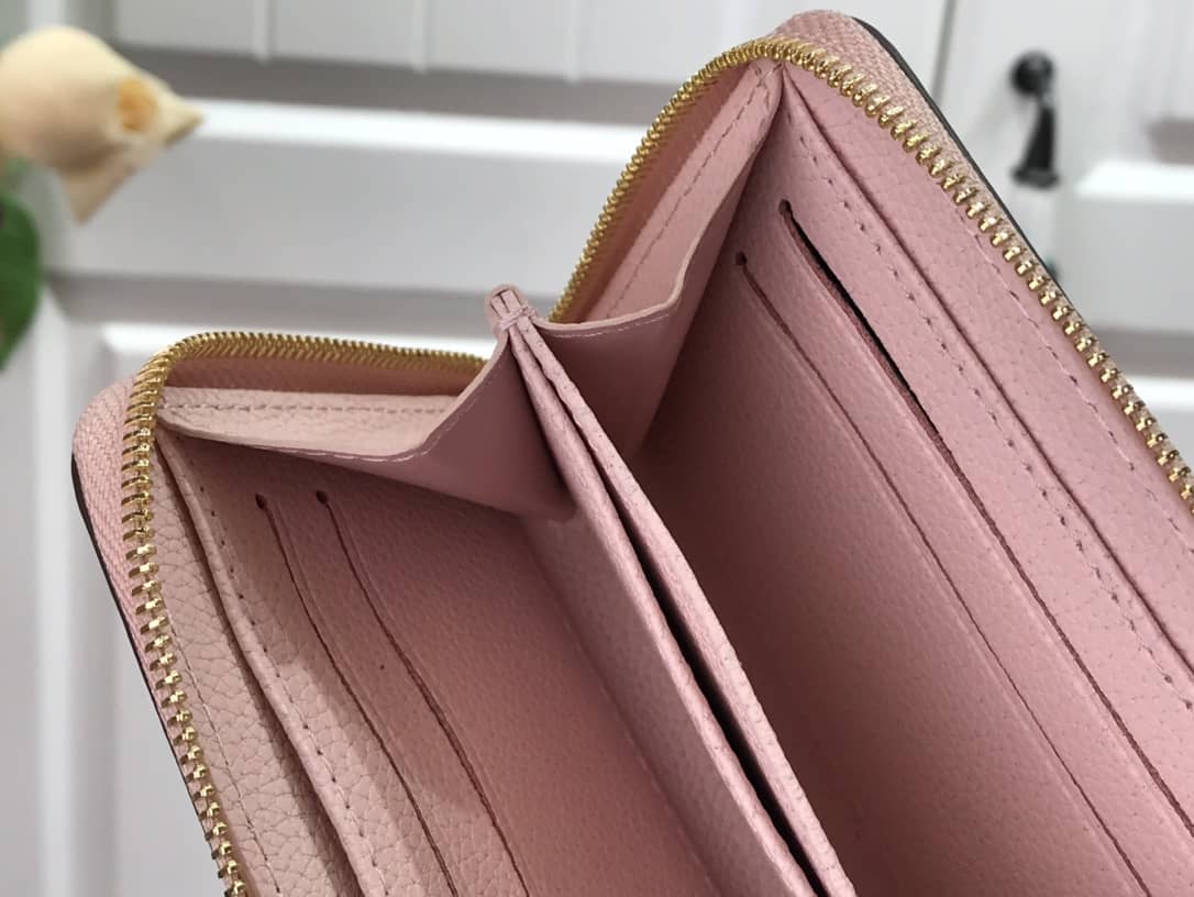 L0vis Vvtt0n Wallet Dupe Zippy CoinM80408