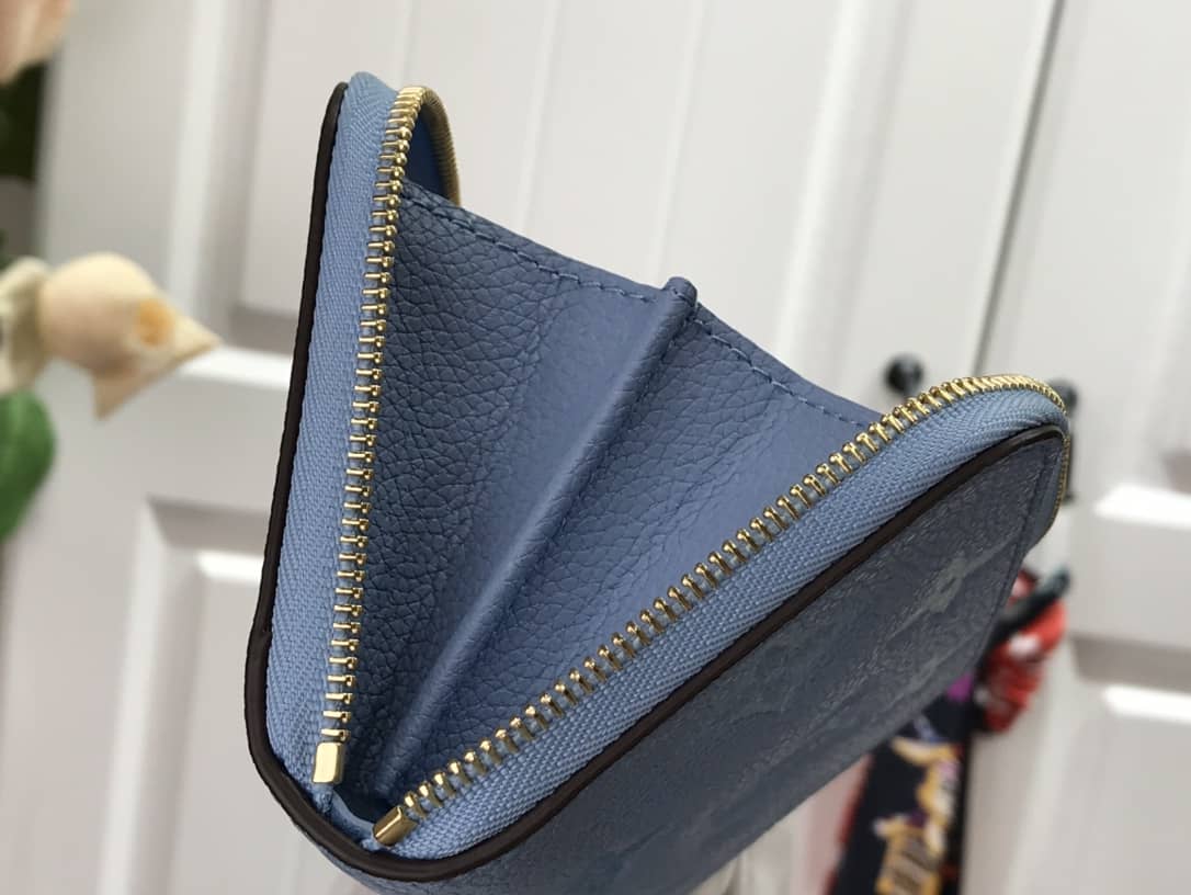 L0vis Vvtt0n Wallet Dupe Zippy CoinM80408