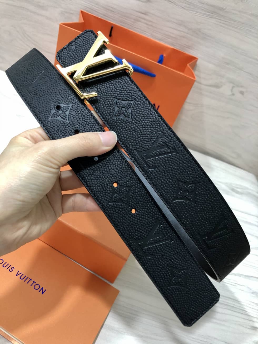 Replica L0vis Vvtt0n Belt AAA+ 40mm