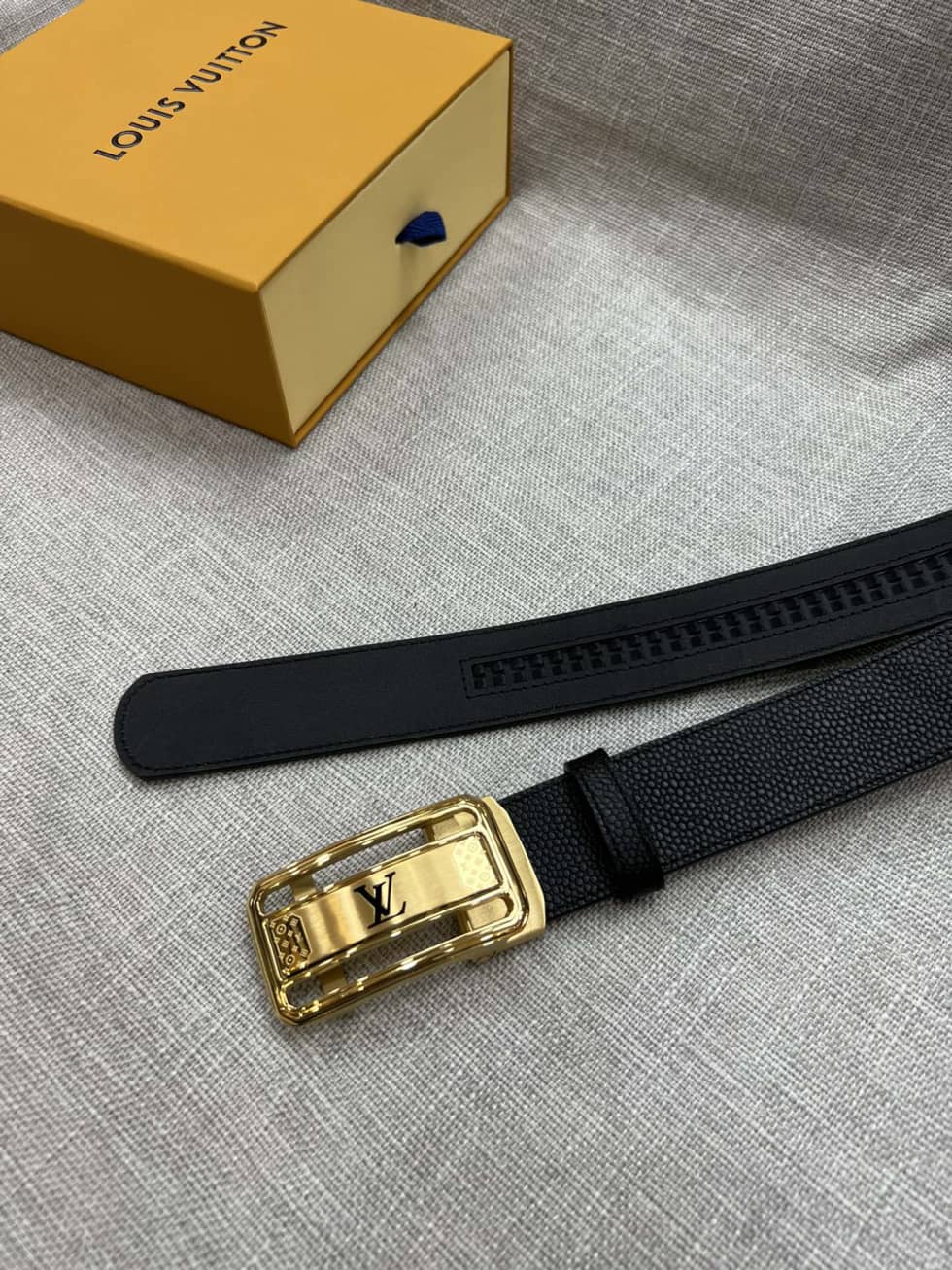 Replica L0vis Vvtt0n Belt Logo 35mm