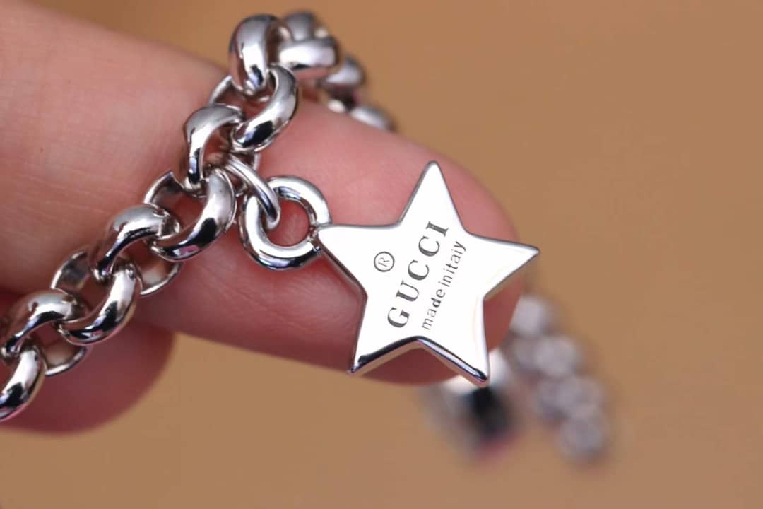 Fake Gvc*1 Logo Bracelet