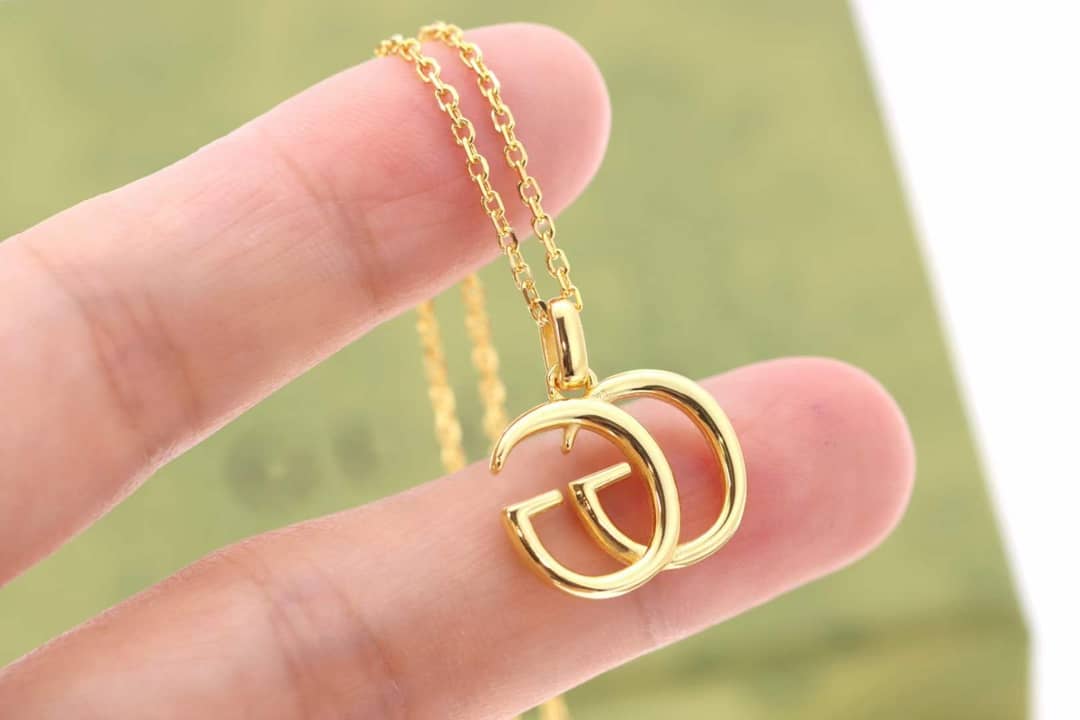 Gvc*1 Necklace First Copy