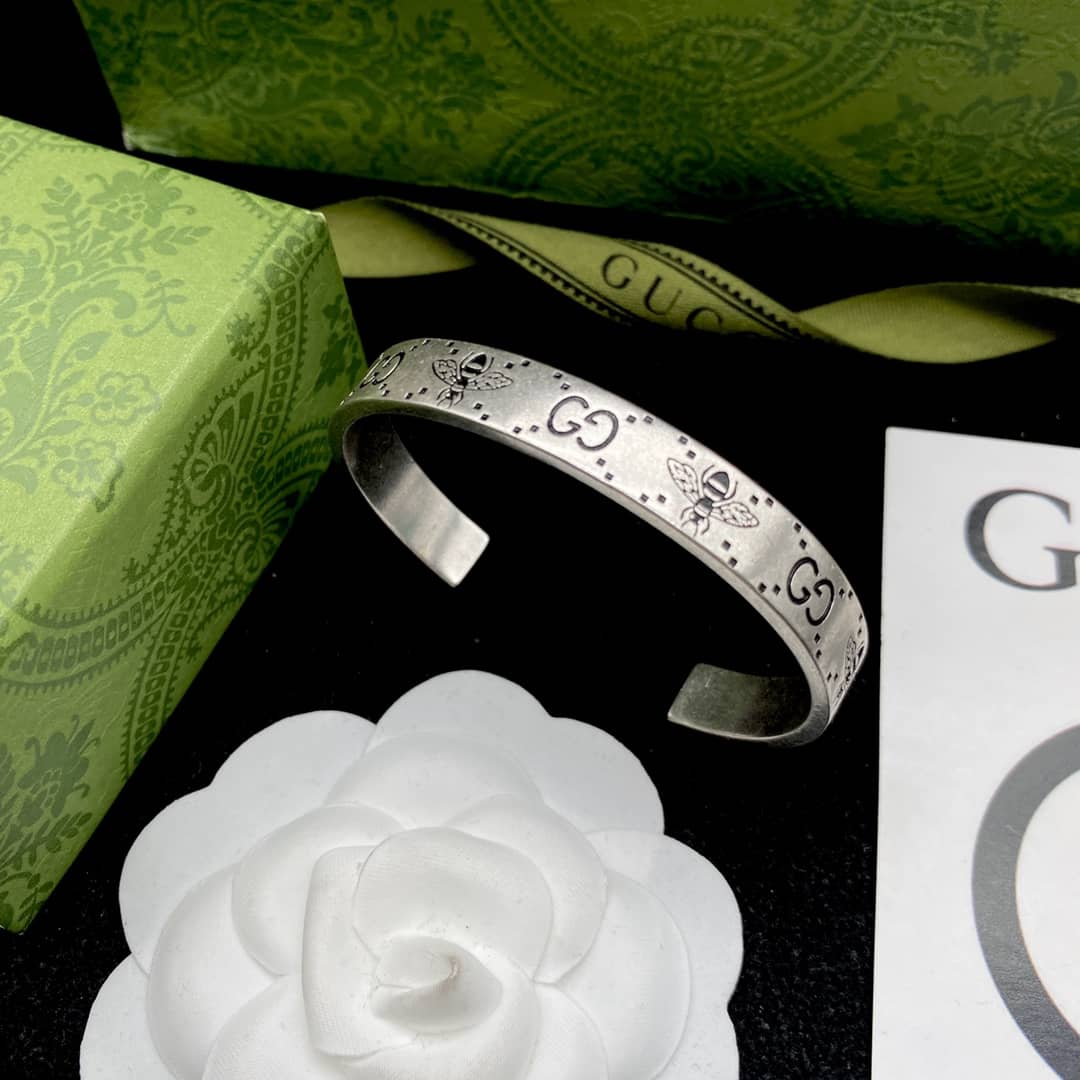 Wholesale Gvc*1 Logo Bracelet