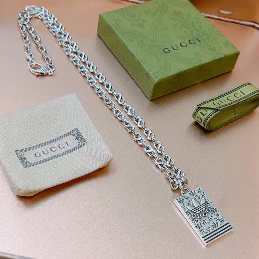 Fake Gvc*1 Logo Necklace