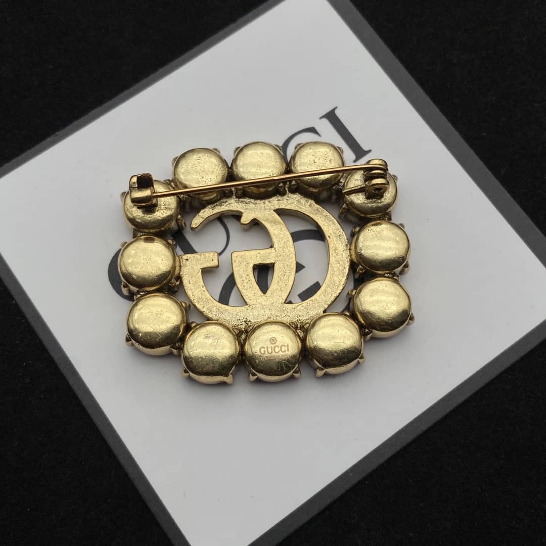 7 Star Gvc*1 Brooch