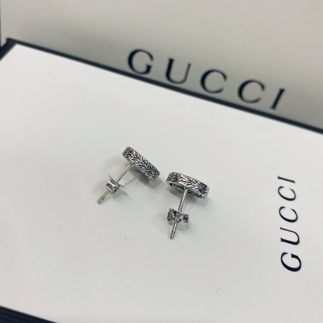 Fake Gvc*1 Logo Earring
