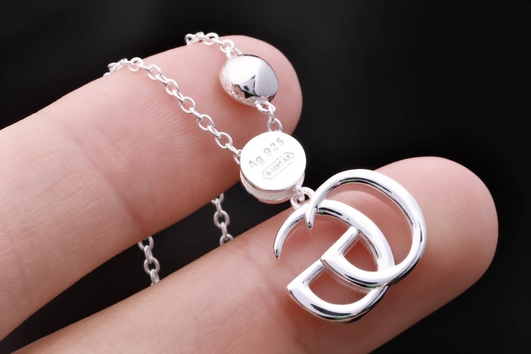 Wholesale Gvc*1 AAA+ Necklace