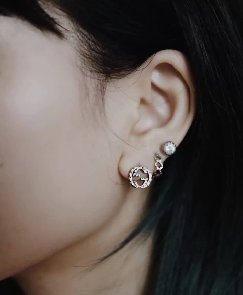 Wholesale Gvc*1 Logo Earring