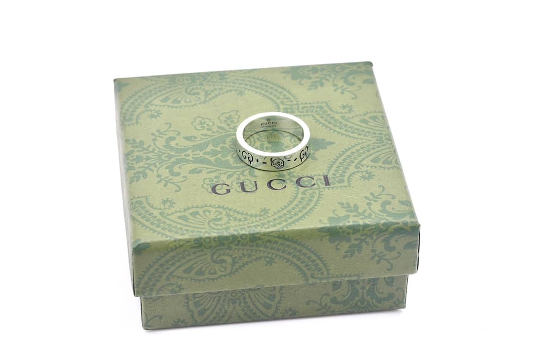 Wholesale Gvc*1 AAA+ Ring