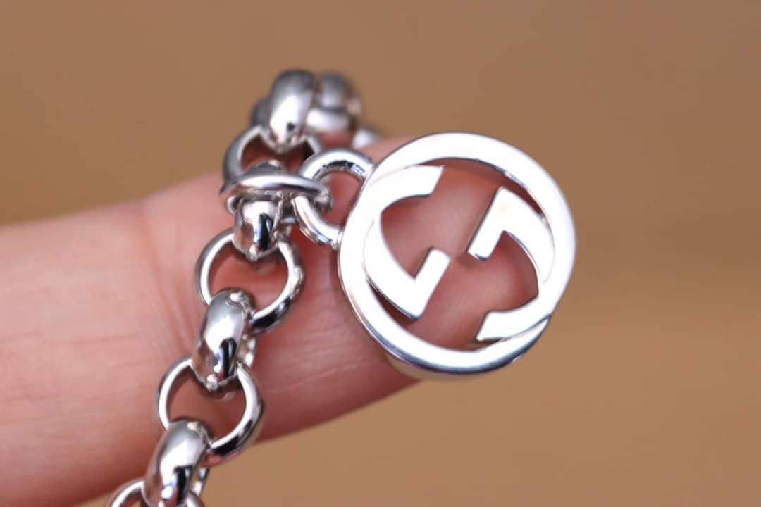 Fake Gvc*1 Logo Bracelet