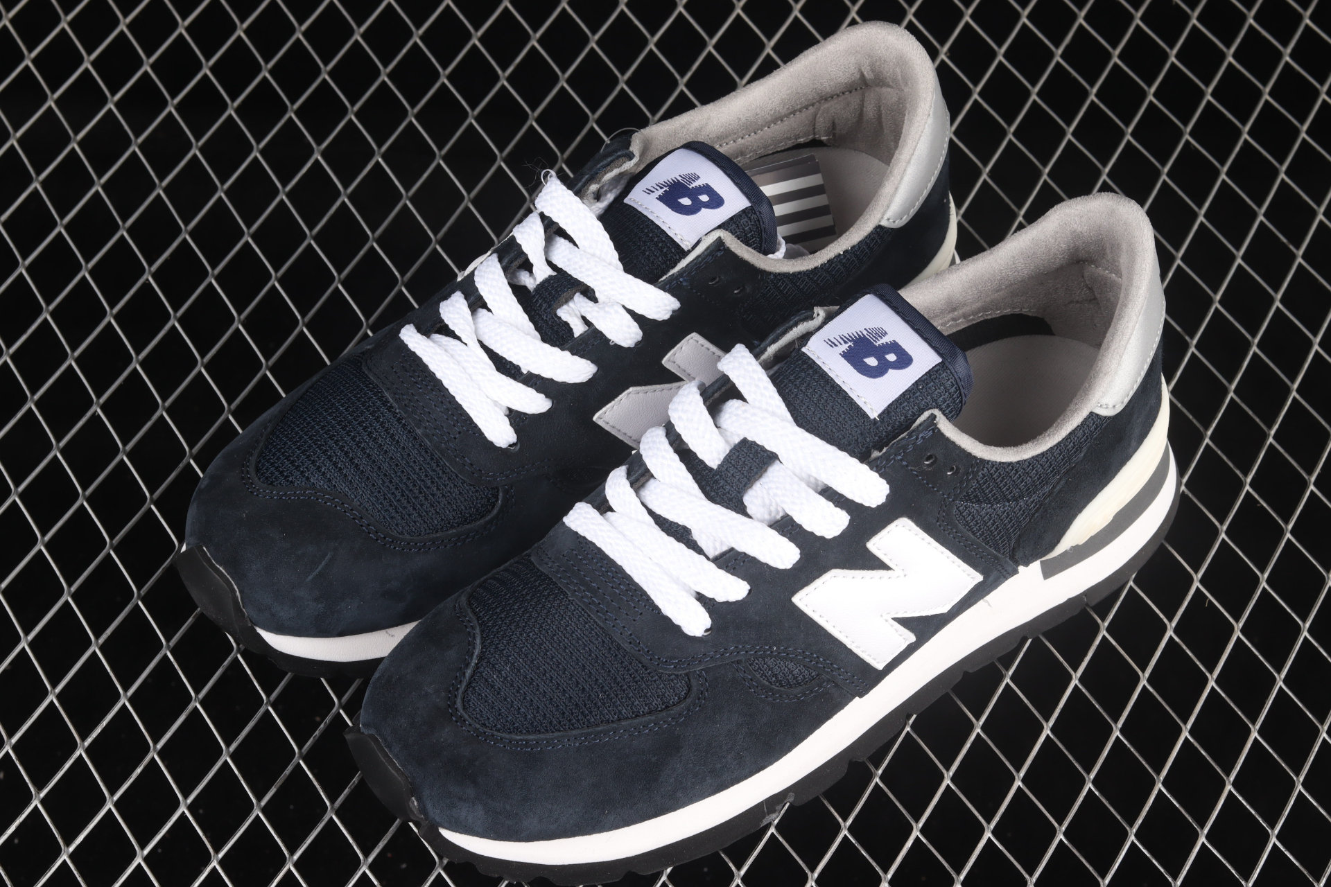 990v1 Made In USA  30th Anniversary  M990N