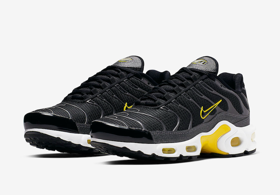 Air Max Plus  Black Active Yellow  CN0142-001