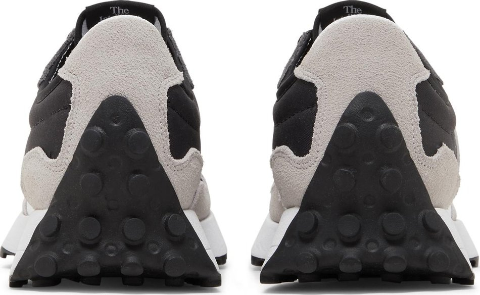 327  Black White  MS327BD