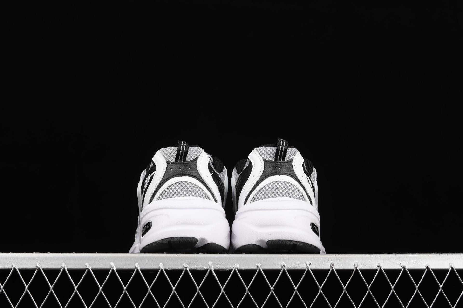 530  Silver White  MR530USX