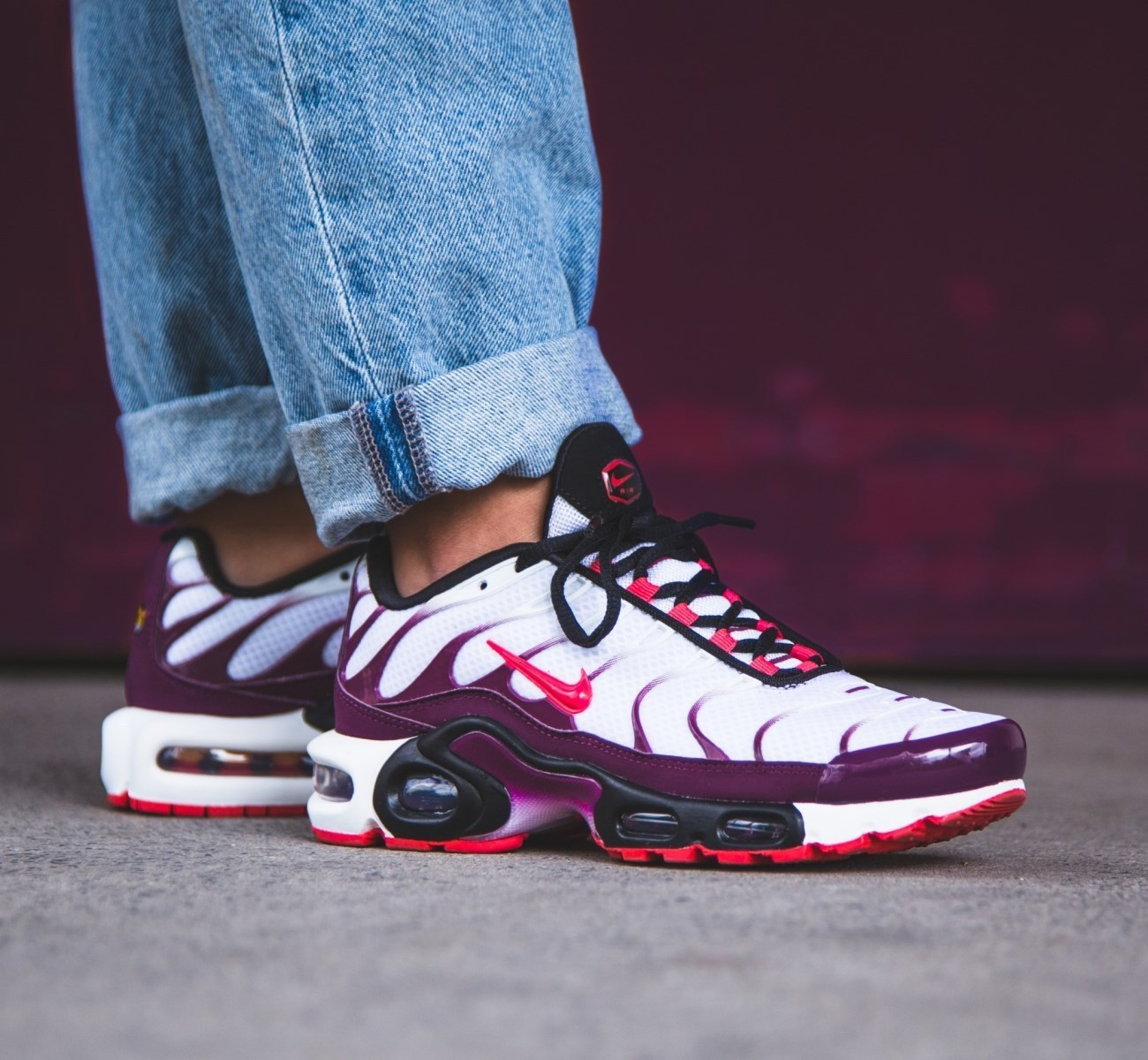 Wmns Air Max Plus  Bordeaux Ember  CD7061-101