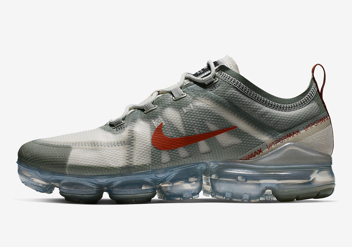 Air VaporMax 2019  Light Olive  AR6631-300