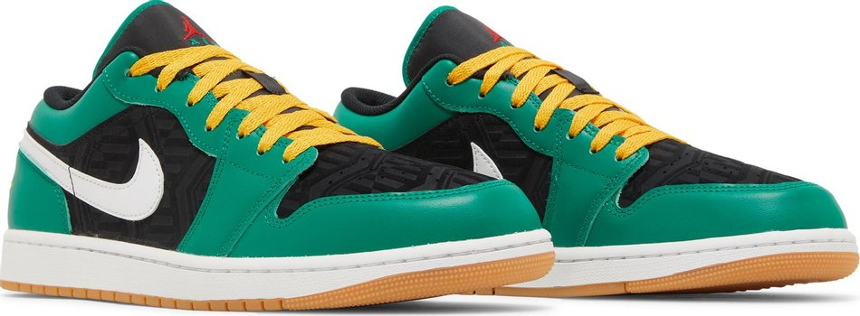 Air Jordan 1  Low SE  Christmas  DQ8422-300