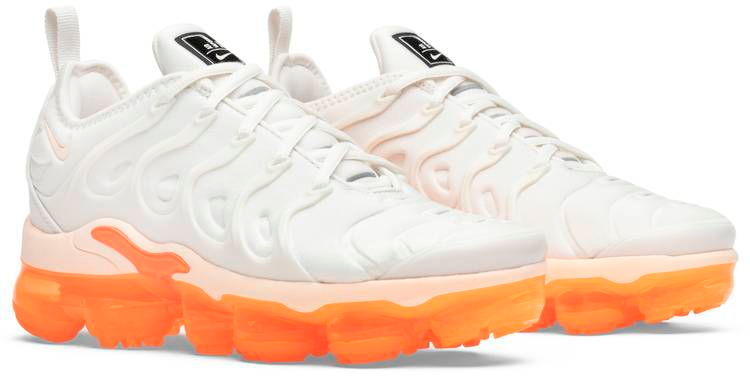 Wmns Air Vapormax Plus  Creamsicle  AO4550-005