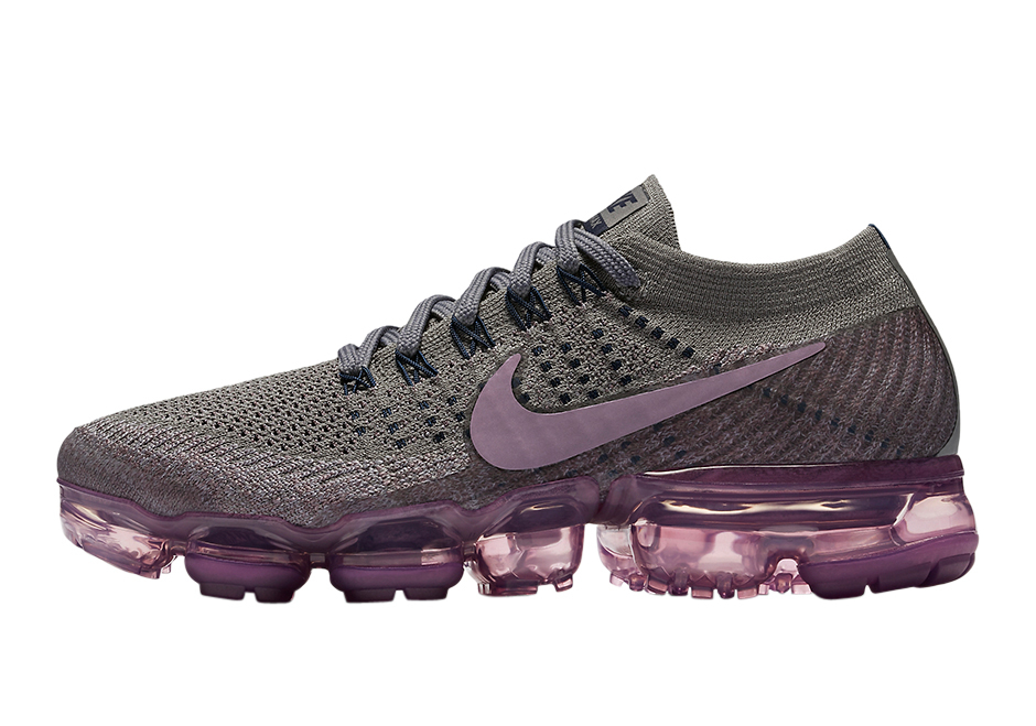 Wmns Air VaporMax  Tea Berry  899472-400