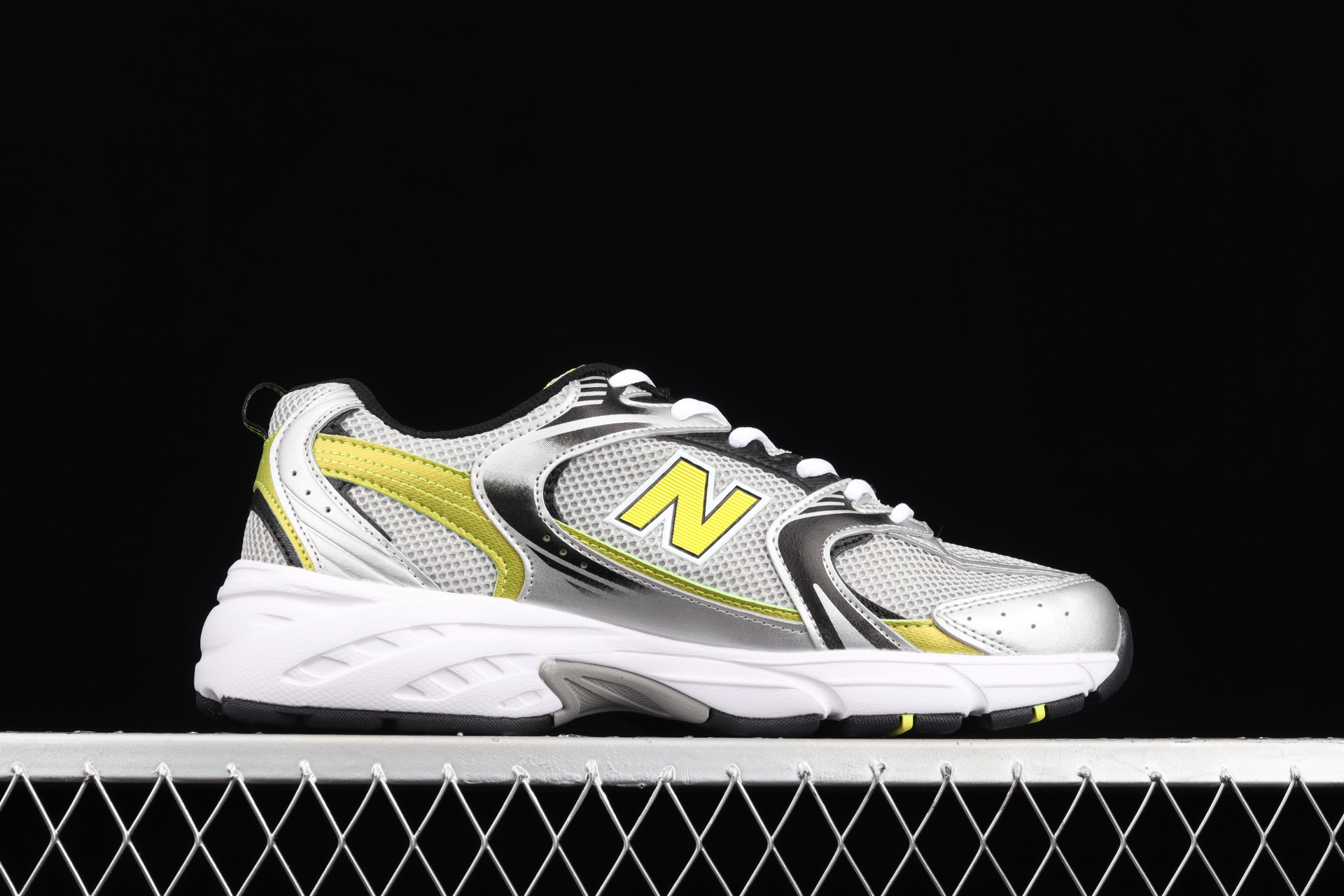 530 Retro  Silver Yellow  MR530SC