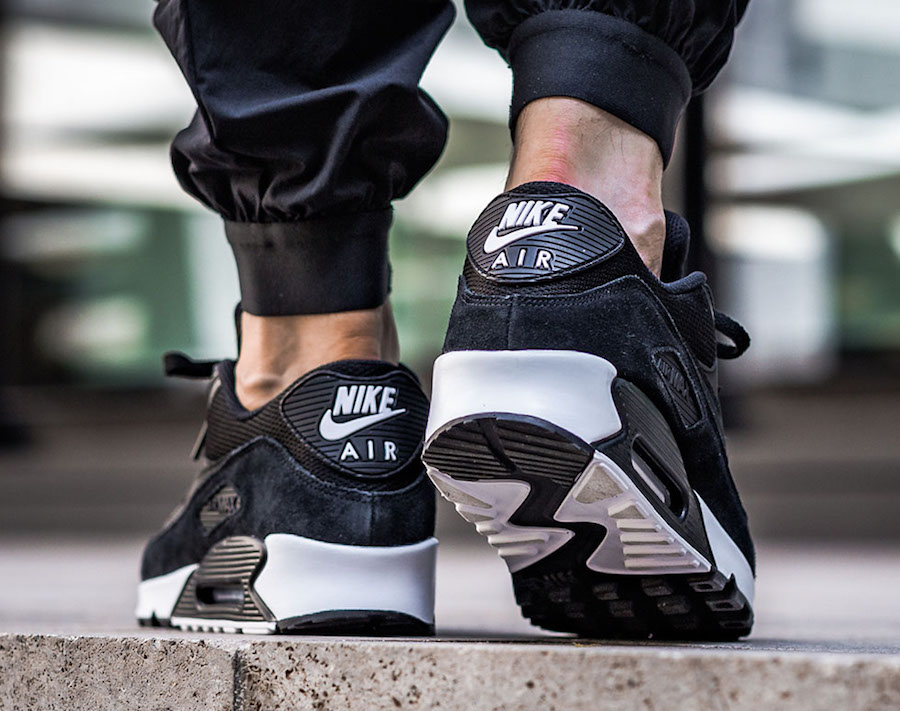 Air Max 90 Essential 537384-077