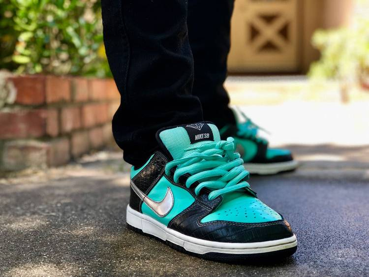 D1am0nd S*pply Co. x Dunk Low Pro SB  T*f*ny  304292-402