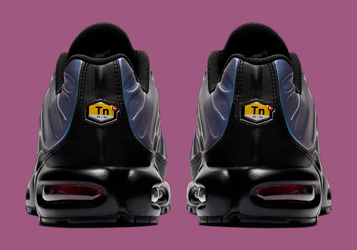 Air Max Plus SE  Throwback Future  AJ2013-006