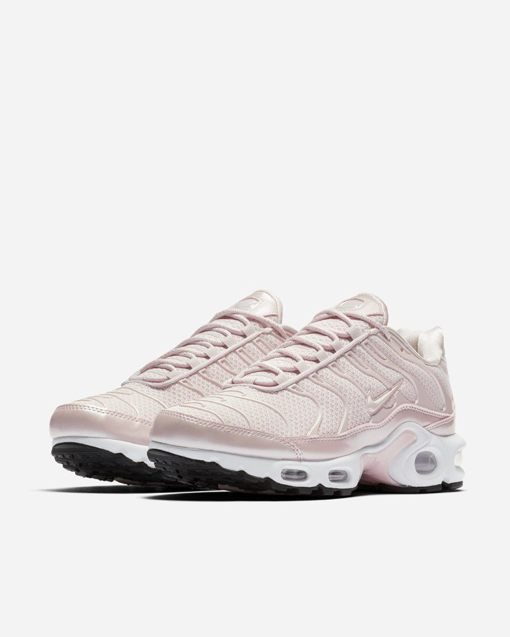 Wmns Air Max Plus Premium  Barely Rose  848891-601