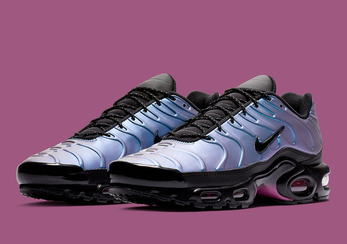 Air Max Plus SE  Throwback Future  AJ2013-006