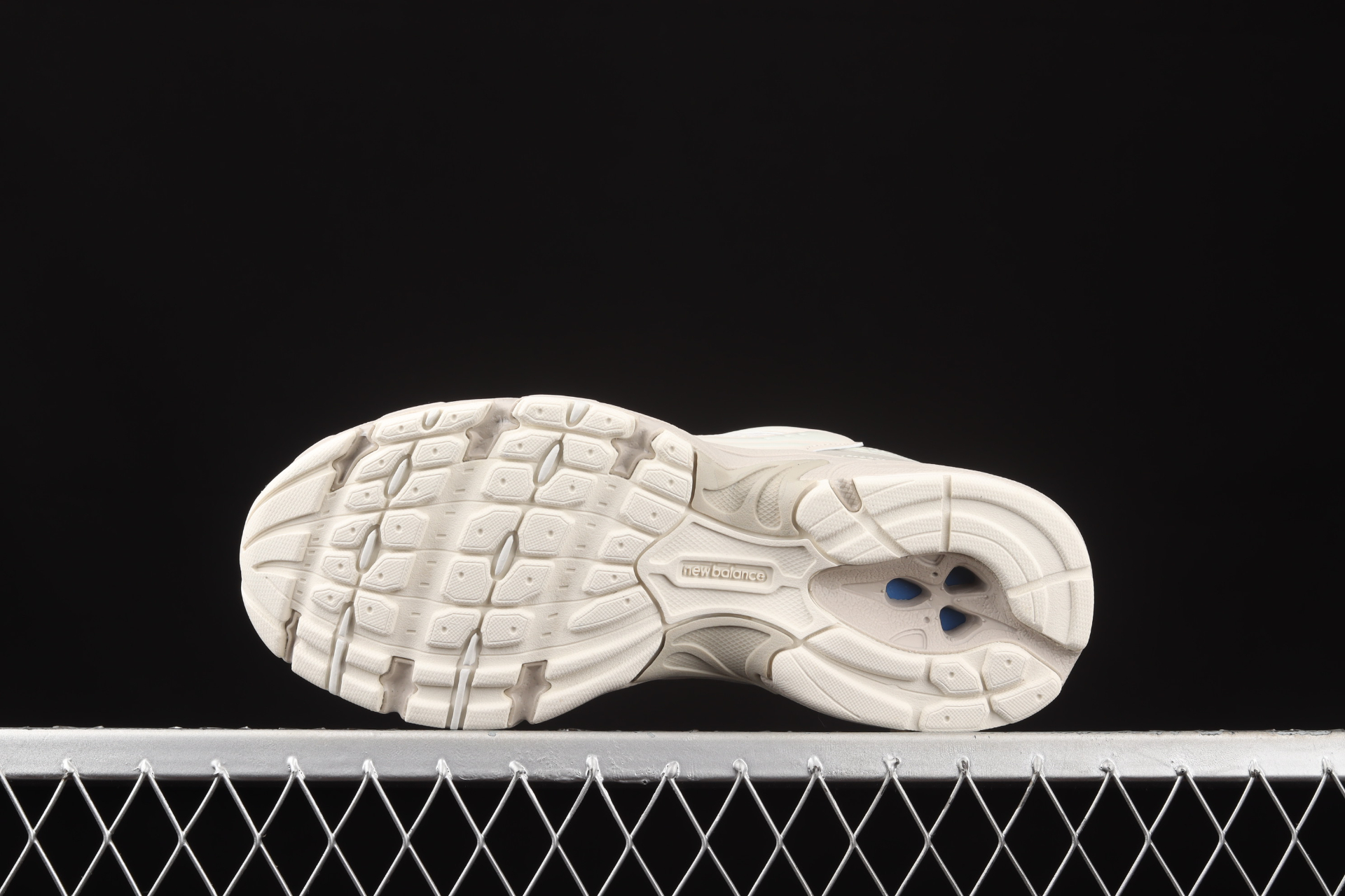 530  Beige  MR530AA1