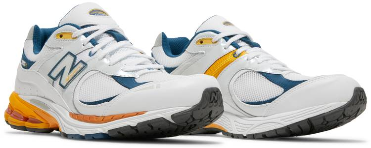 2002R  White Lagoon  M2002RLA