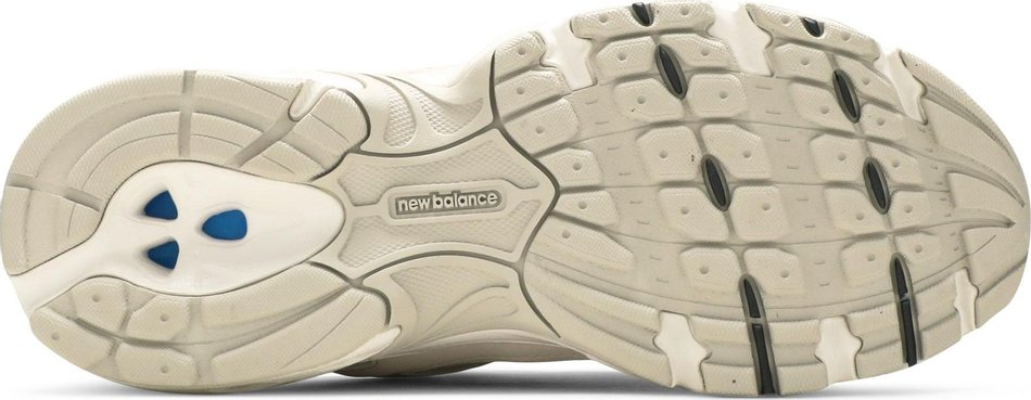 530v2 Retro  Khaki  MR530SH