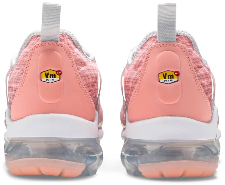 Wmns Air VaporMax Plus  Bleached Coral  AO4550-603