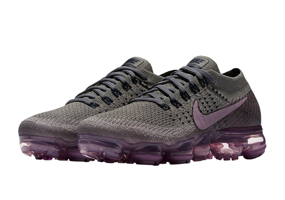 Wmns Air VaporMax  Tea Berry  899472-400