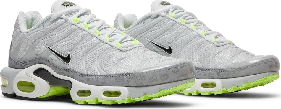 Air Max Plus  Reflective Logo  DB0682-002