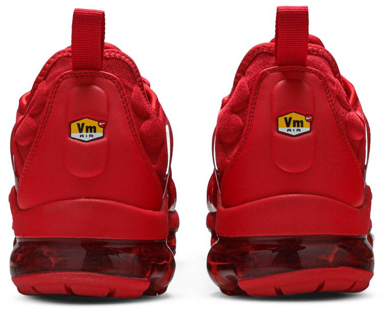 Air VaporMax Plus  Triple Red  CW6973-600