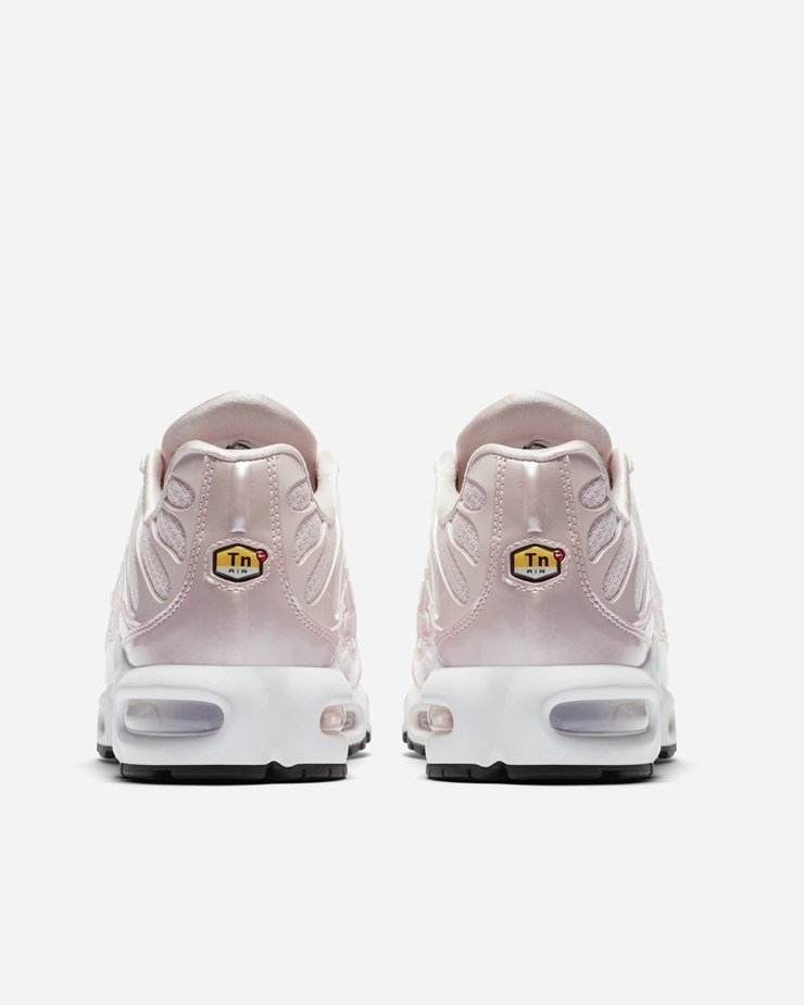 Wmns Air Max Plus Premium  Barely Rose  848891-601