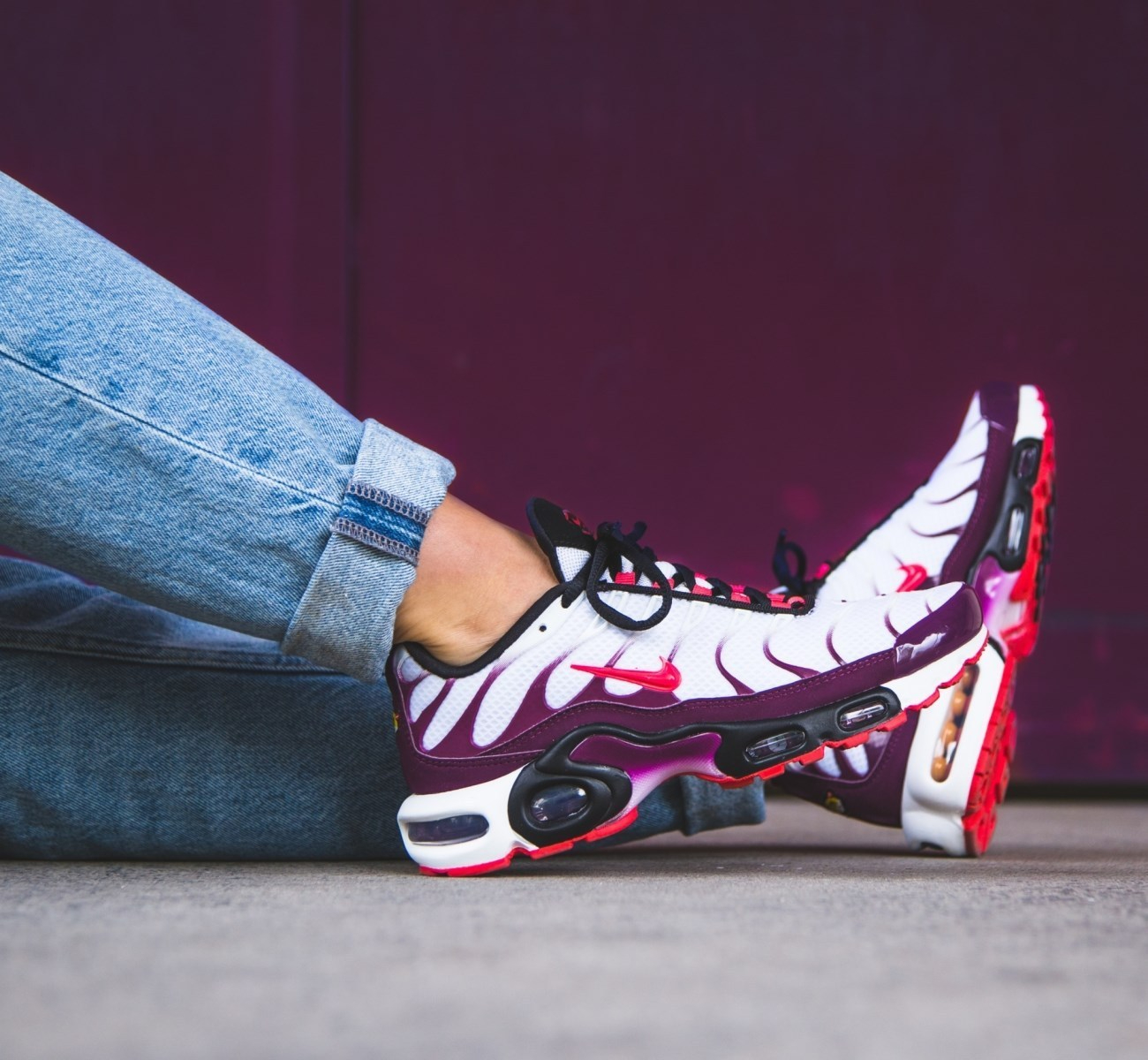 Wmns Air Max Plus  Bordeaux Ember  CD7061-101