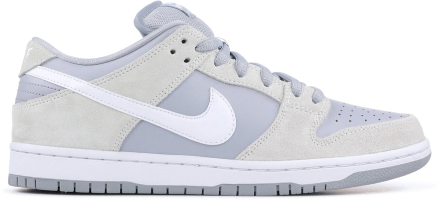 Dunk Low SB  Summit White  AR0778-110