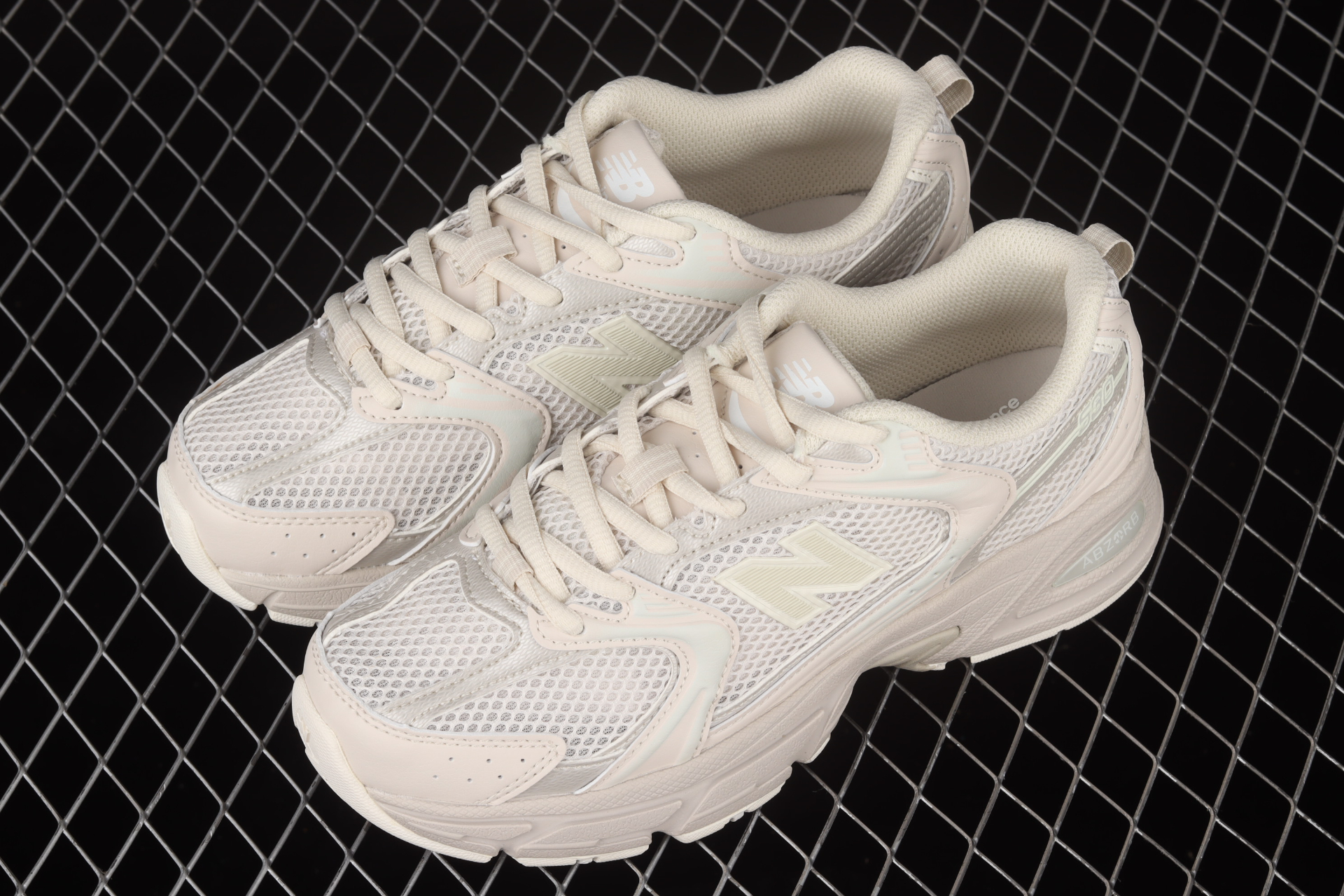 530  Beige  MR530AA1