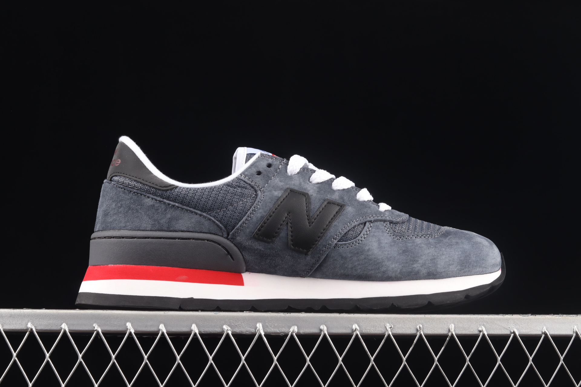 990v1 Made In USA  Catch 22  M990HL