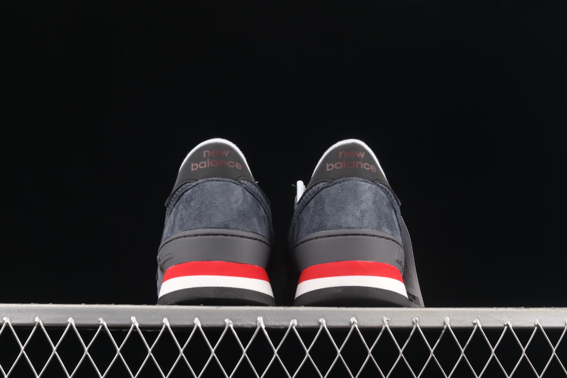 990v1 Made In USA  Catch 22  M990HL