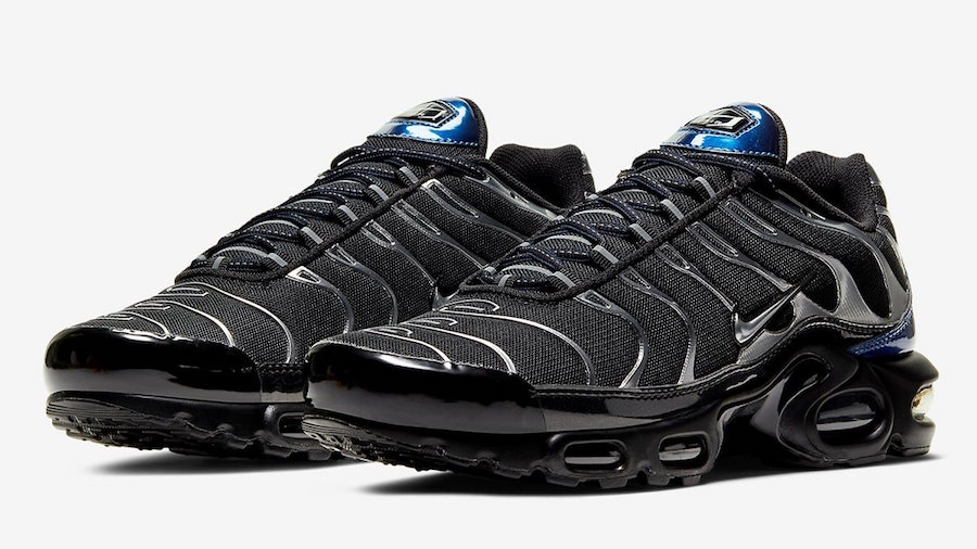 Air Max Plus  Black Metallic  CW2646-001
