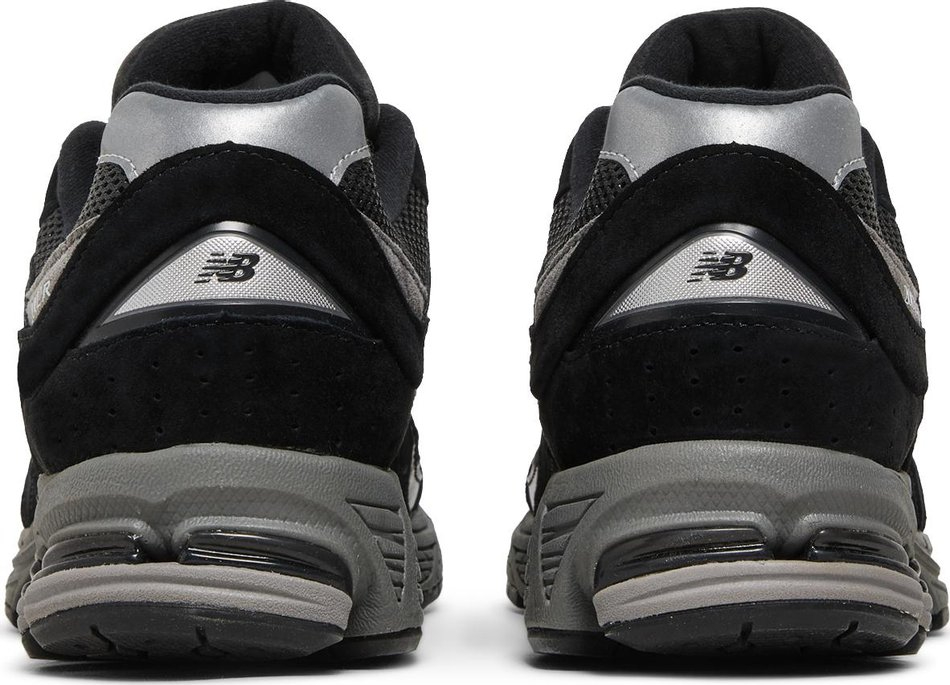 2002R  Black  M2002RR1